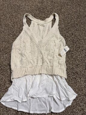 Anthropologie nwt xs Cream Cable Knit Tank with White Ruffle Hem